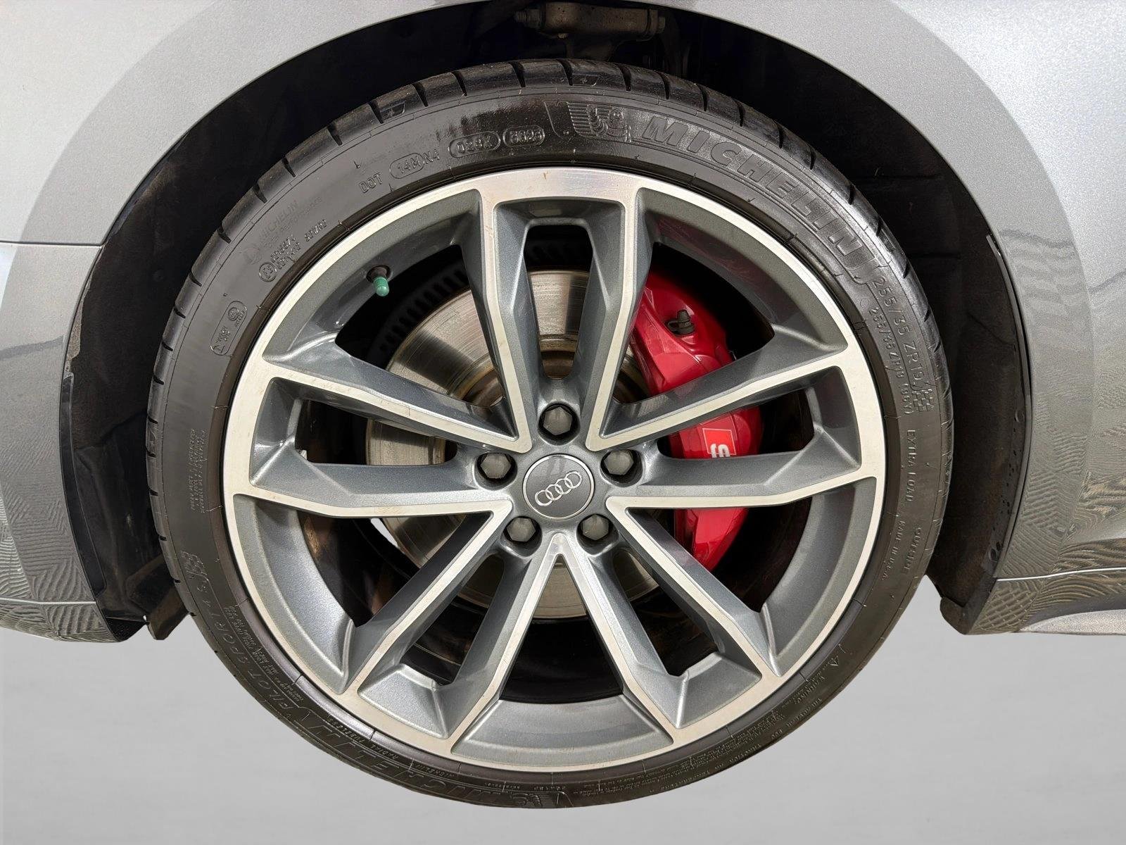 Used 2018 Daytona Gray Pearl Audi Prestige image 13