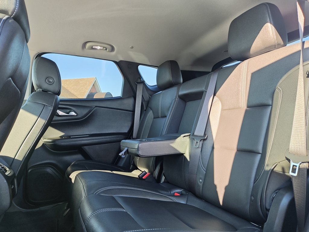 Used 2024 White Chevrolet LT image 14