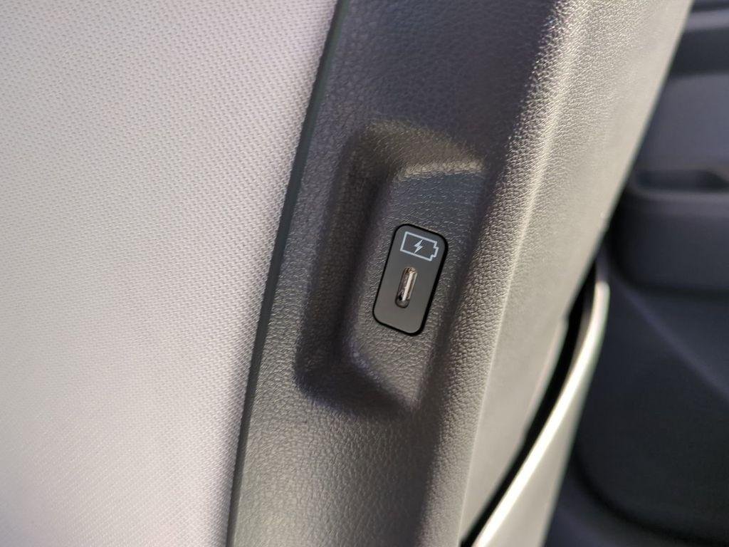 2026 Hyundai Santa Fe SE - Photo 18