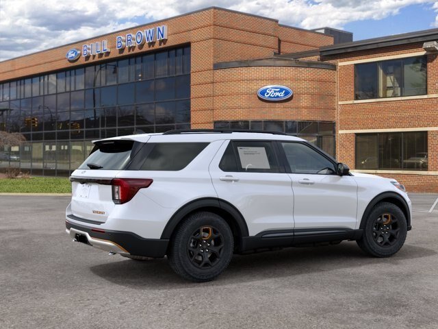 New 2027 Star White Metallic Tri-Coat Ford Tremor image 29