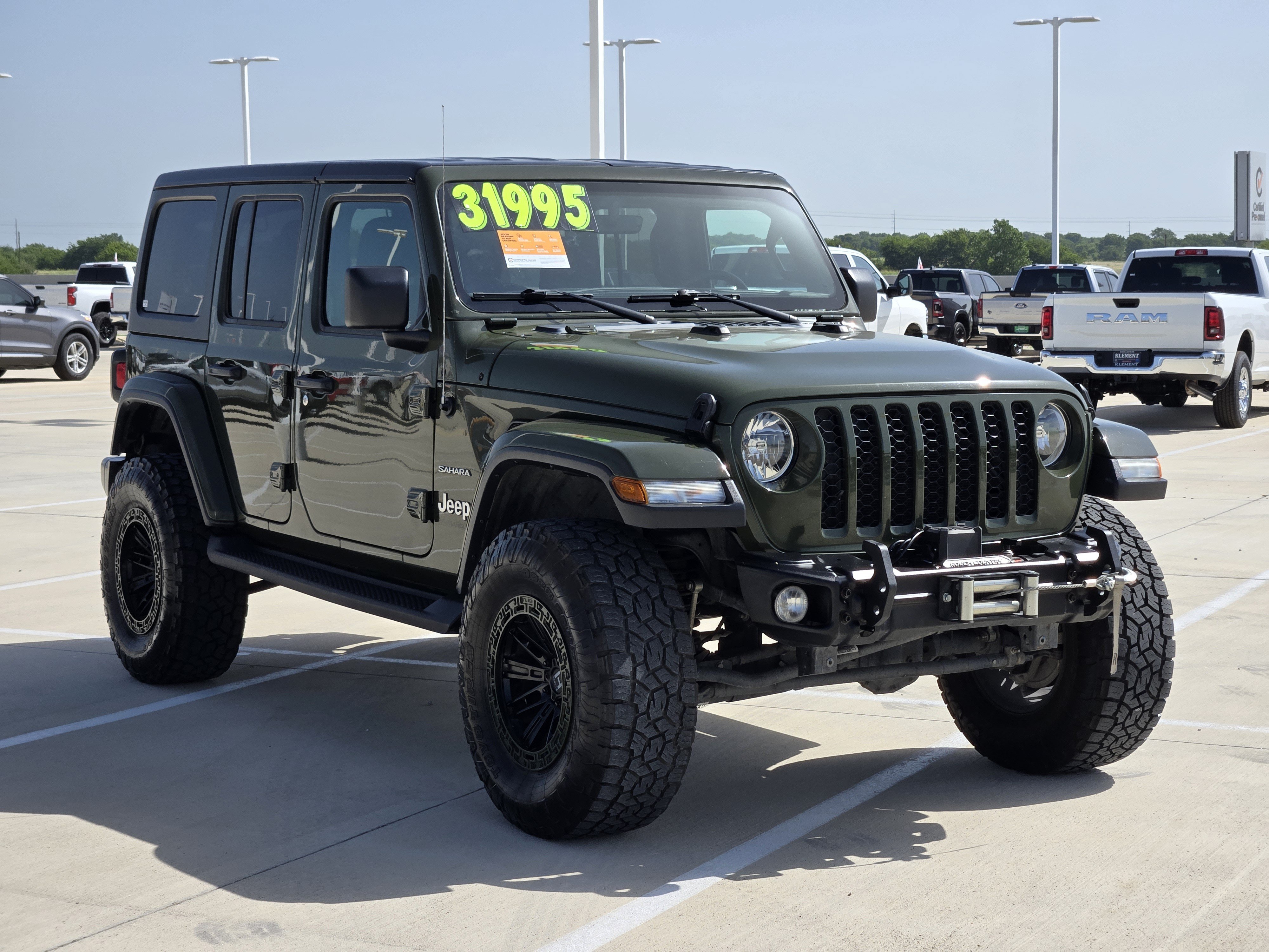 Used 2023 Sarge Green Clearcoat Jeep Sahara image 4