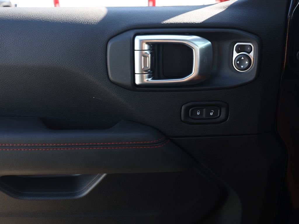 New 2026 Black Clear-Coat Exterior Paint Jeep Rubicon X image 23