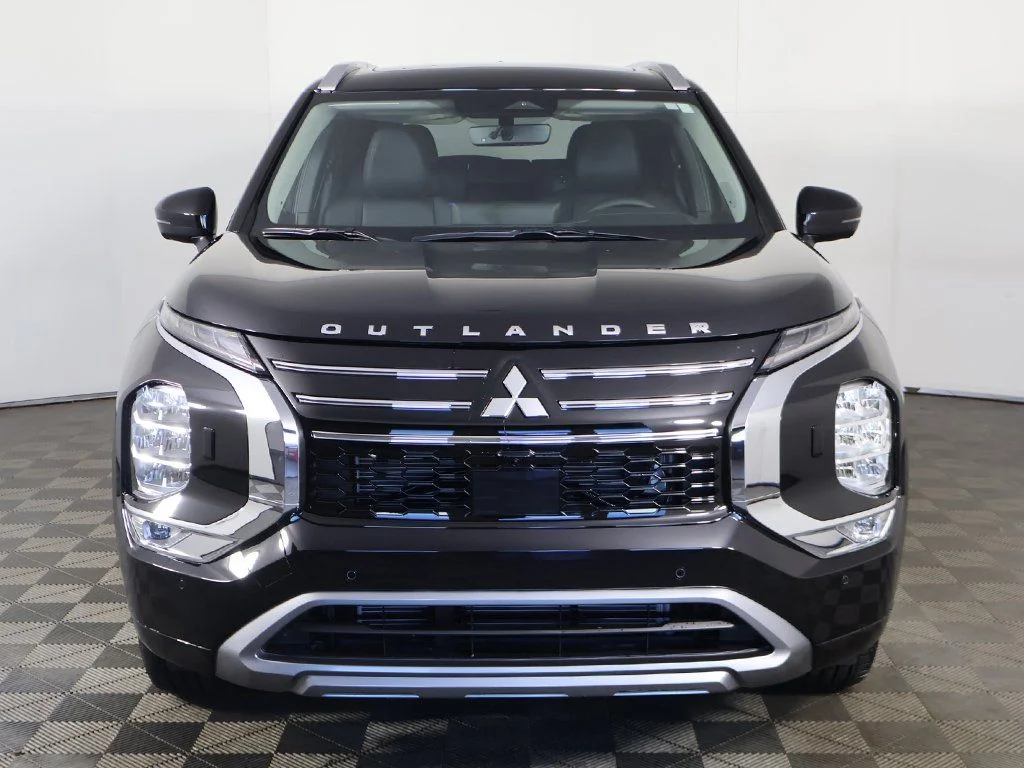 2025 Mitsubishi Outlander SEL - Photo 15