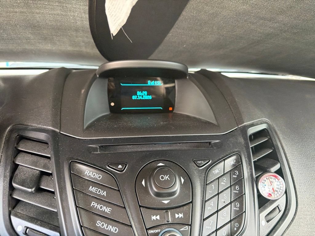 Used 2014 Ruby Red Metallic Ford SE image 9