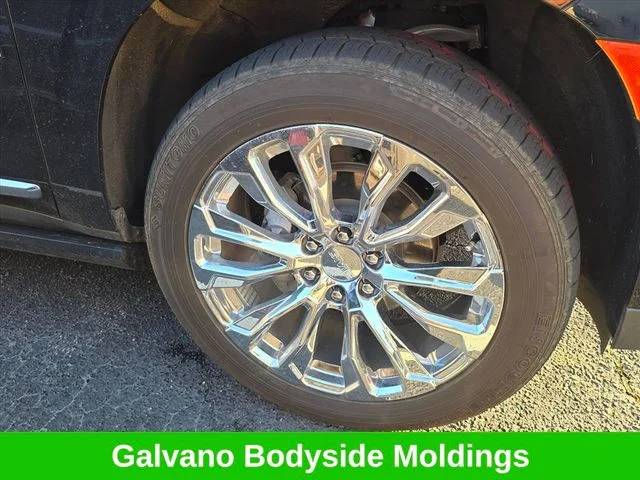 Used 2023 Black GMC Denali image 17
