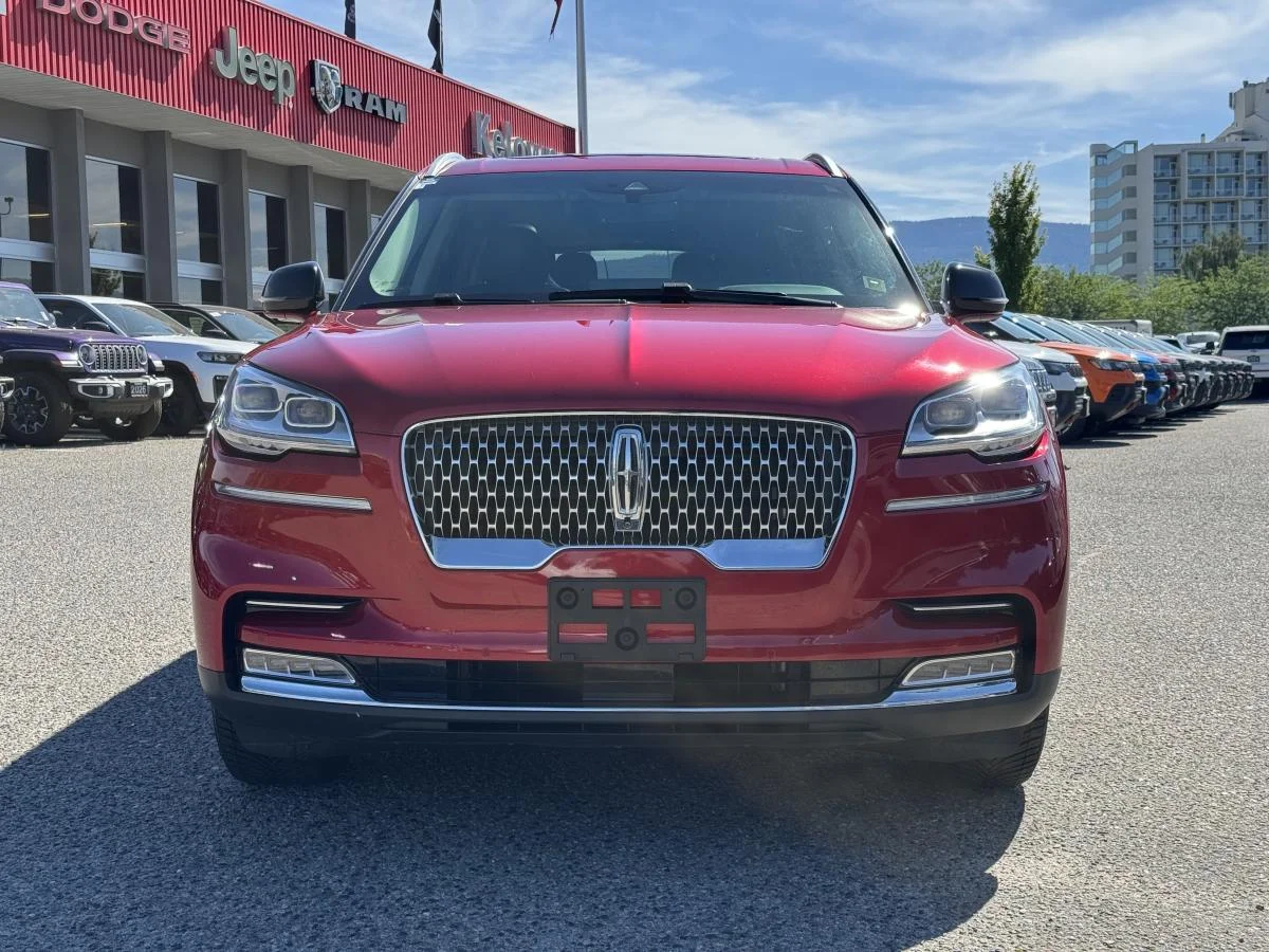Used 2020 Red Lincoln Reserve Awd image 3