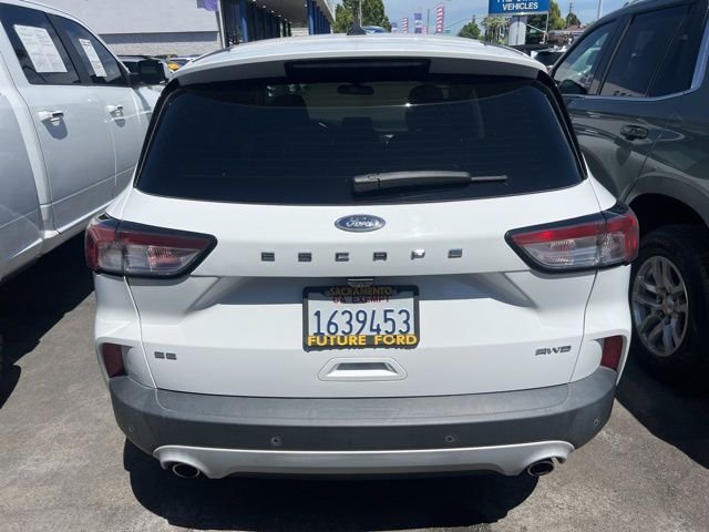 Used 2022 White Ford SE image 11