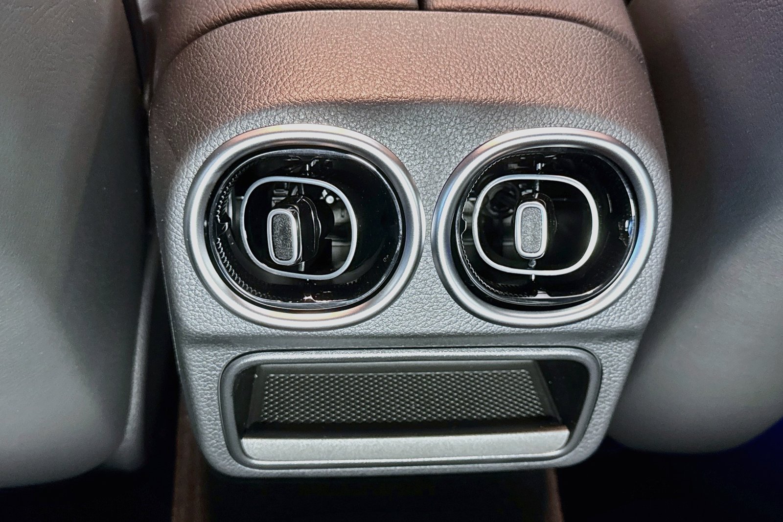 New 2027 Graphite Grey Metallic Mercedes-Benz CLE 450 image 23