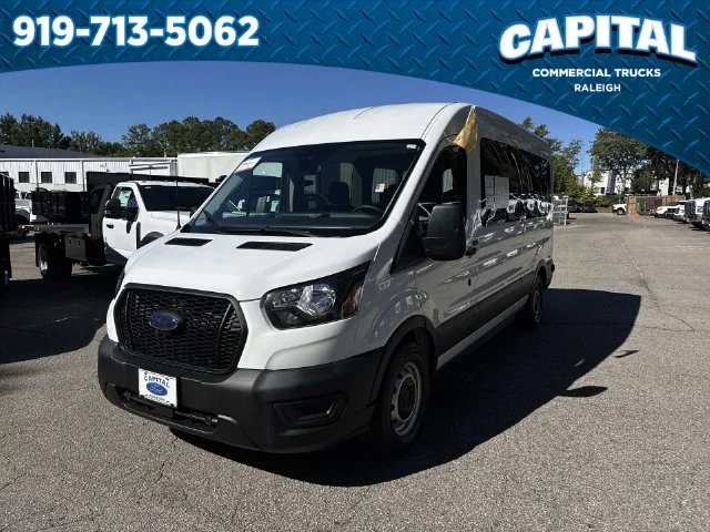 Used 2024 White Ford XL image 5