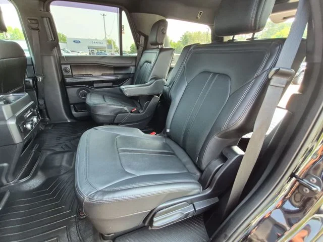 Used 2020 Black Ford Limited image 29