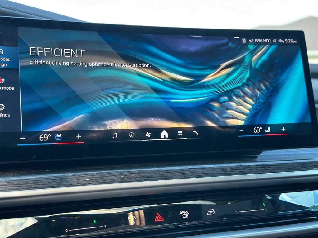 Used 2025 Black BMW 760i xDrive image 44