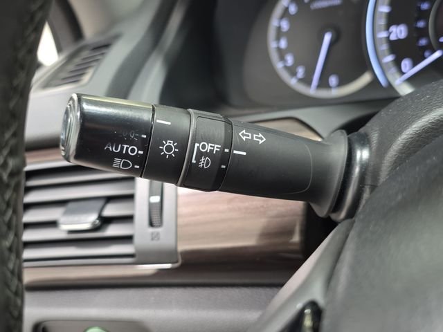 Used 2017 Gray Honda EX-L image 24