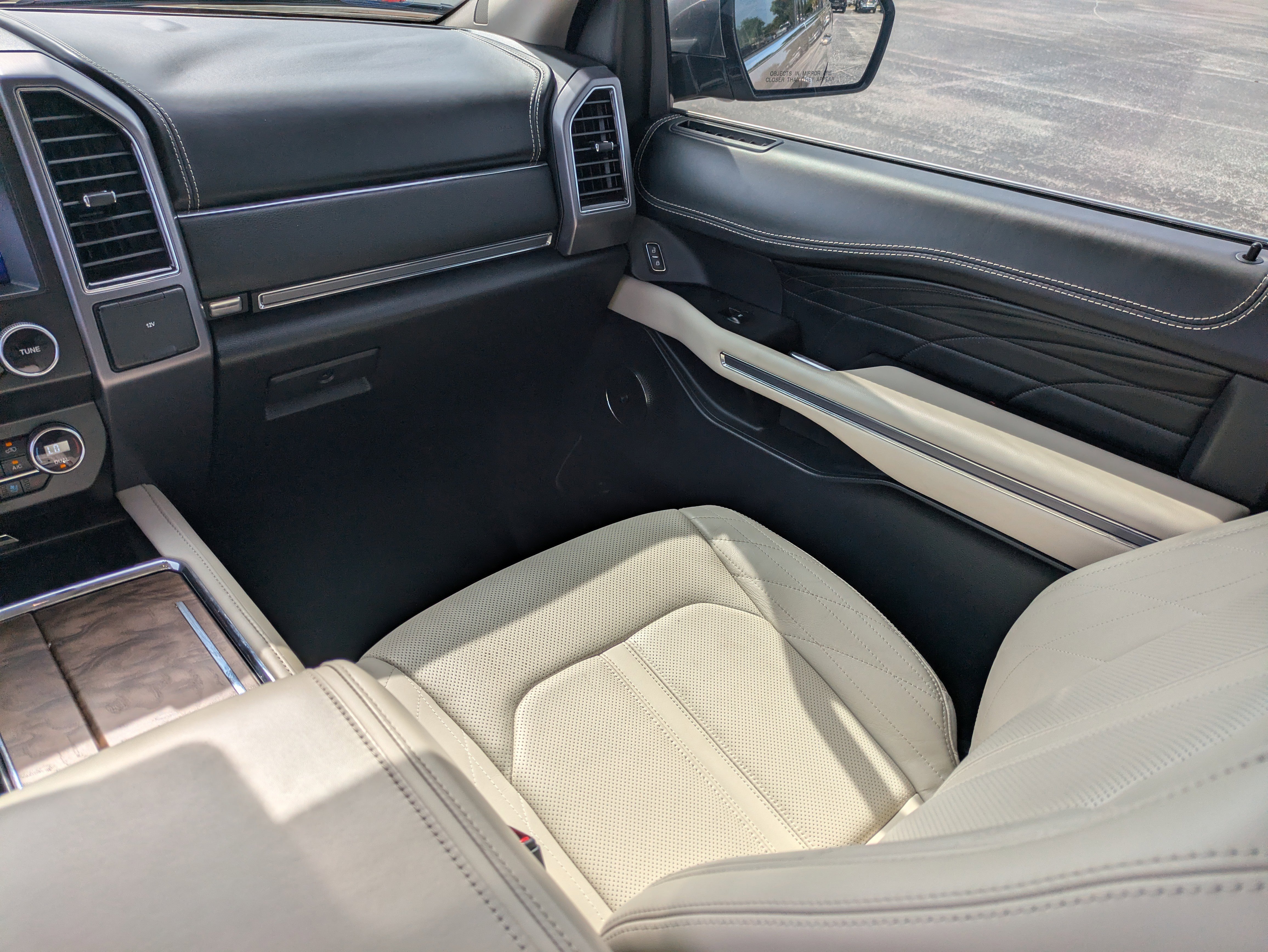 2020 Ford Expedition Platinum - Photo 17