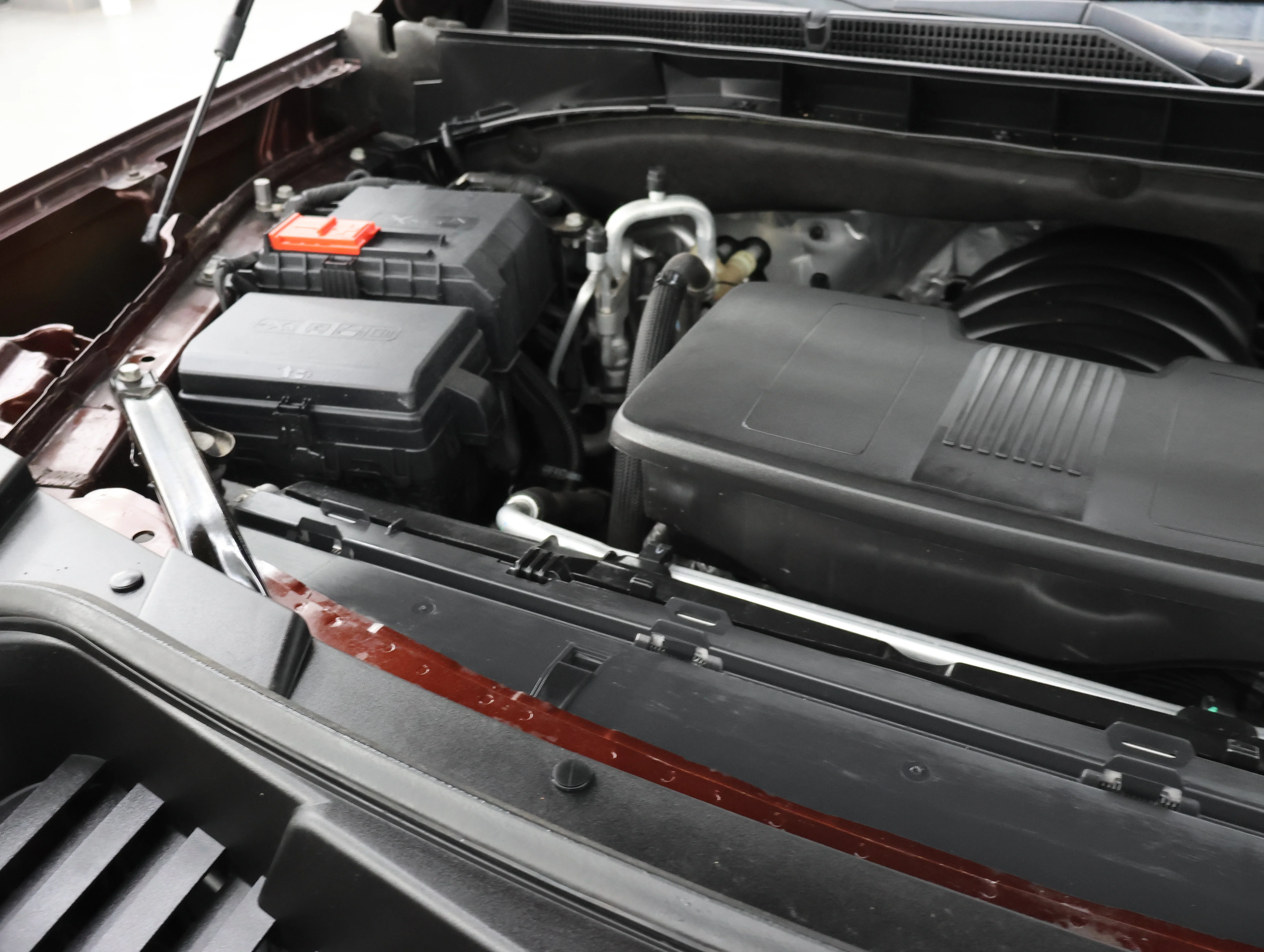 Used 2022 Redwood Metallic GMC Denali image 25
