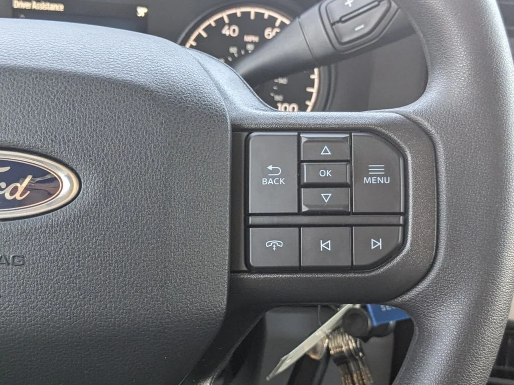 New 2025 Oxford White Ford XL image 24
