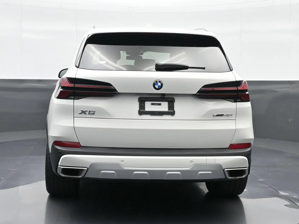 Certified Used 2024 Alpine White BMW sDrive40i image 16