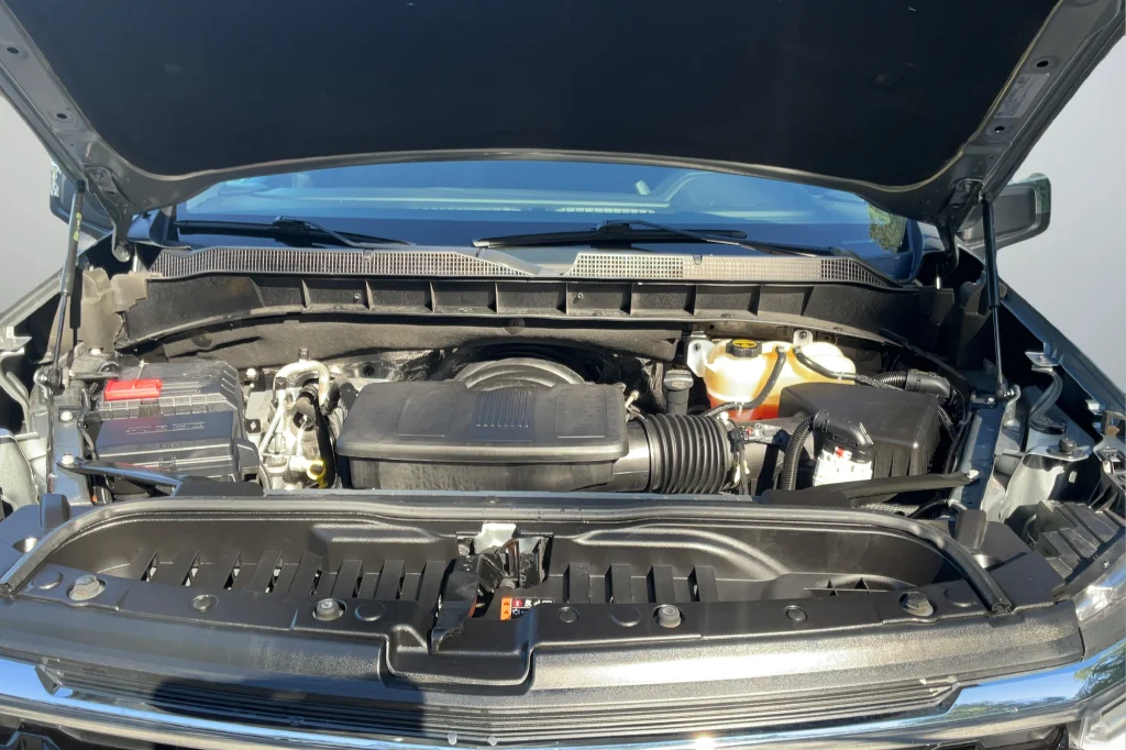 Used 2025 Gray Chevrolet LT image 22