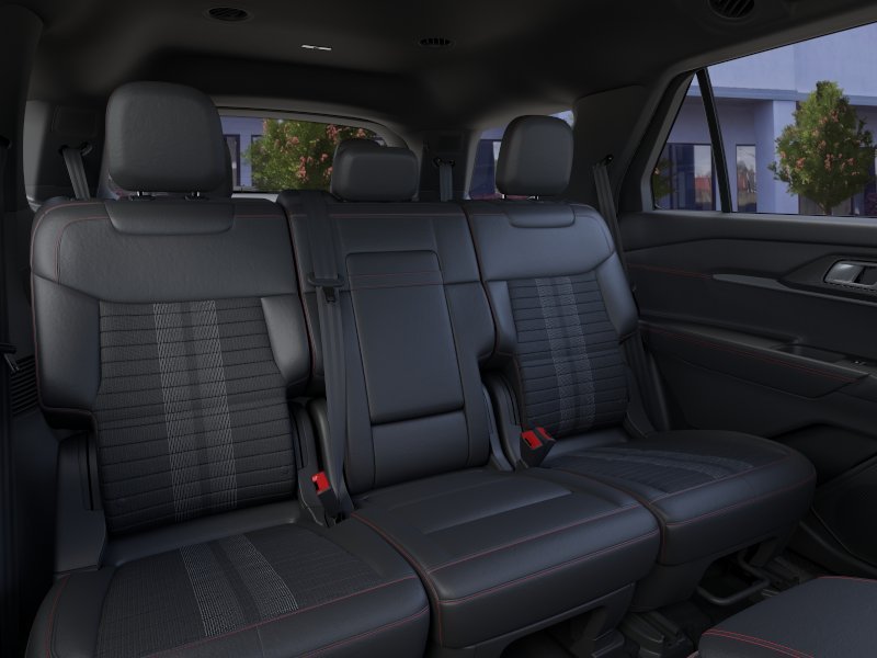 New 2026 Star White Metallic Tri-Coat Ford ST-Line image 11