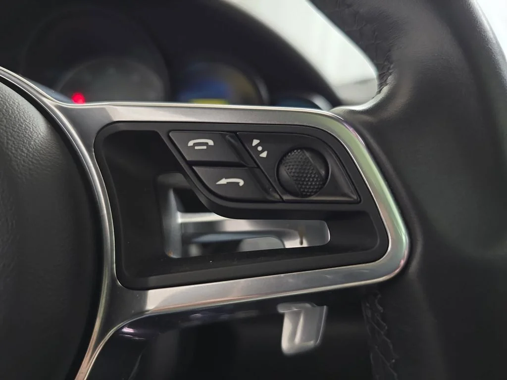Used 2017  Porsche S image 21