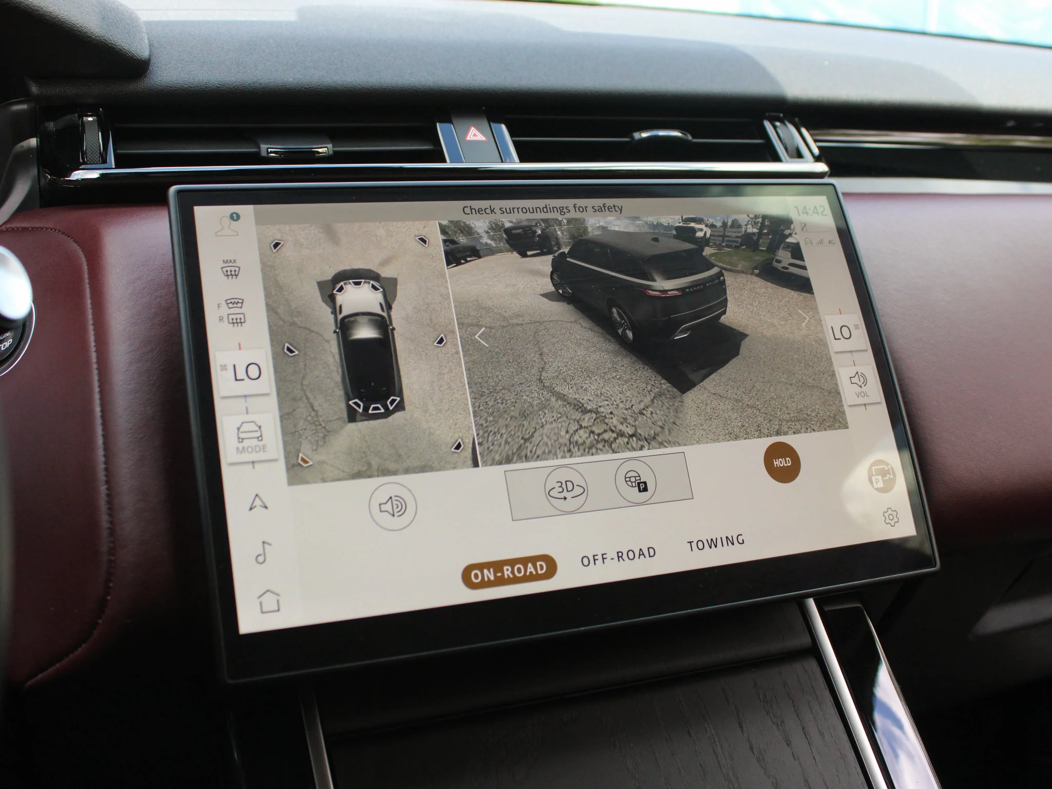 Certified Used 2024 Black Land Rover Dynamic HSE * Mild-Hybrid | 395 HP | Apple CarPlay | Massage Seats | Meridian image 29