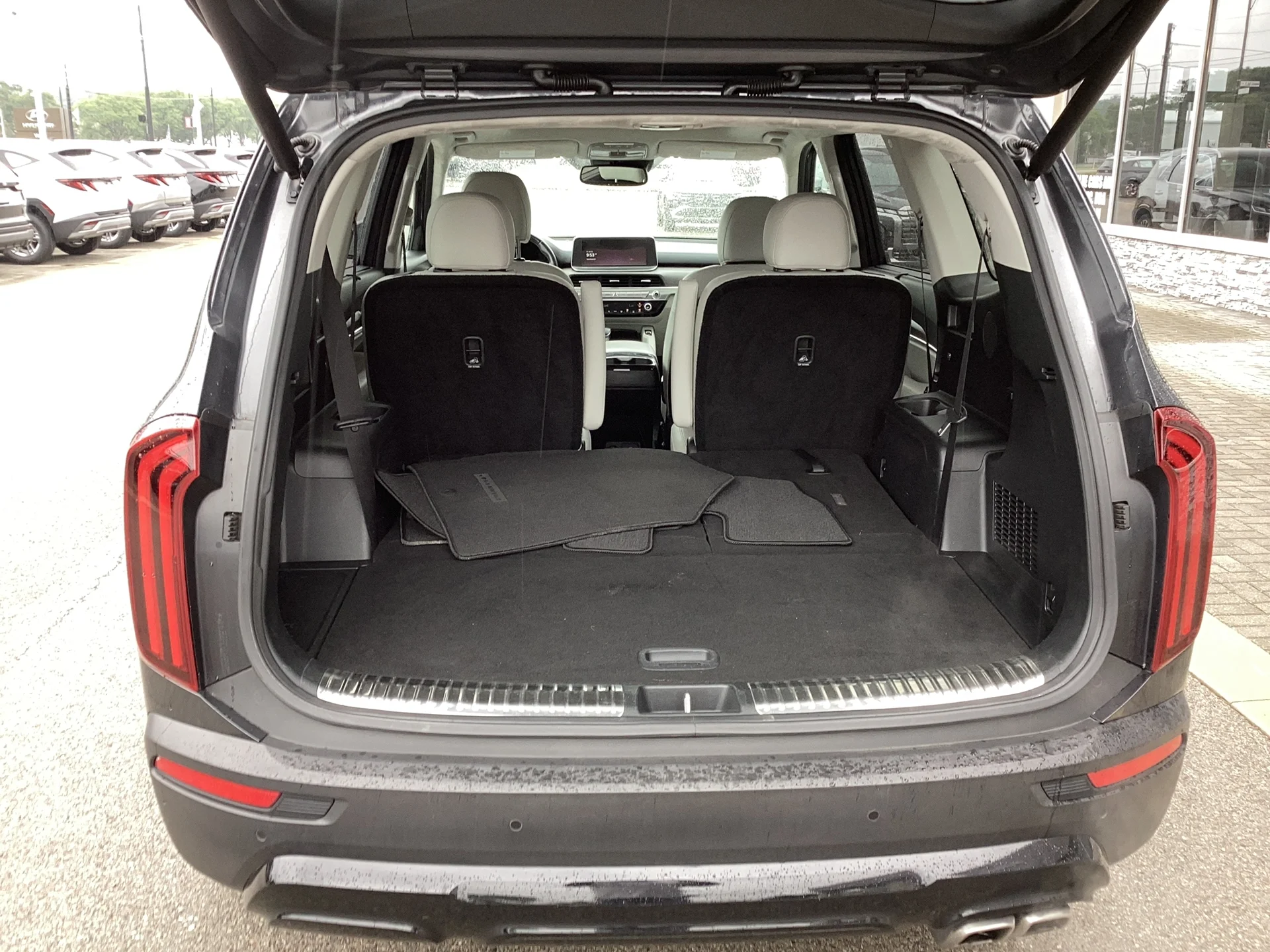 Used 2022 Gravity Gray Kia SX image 13