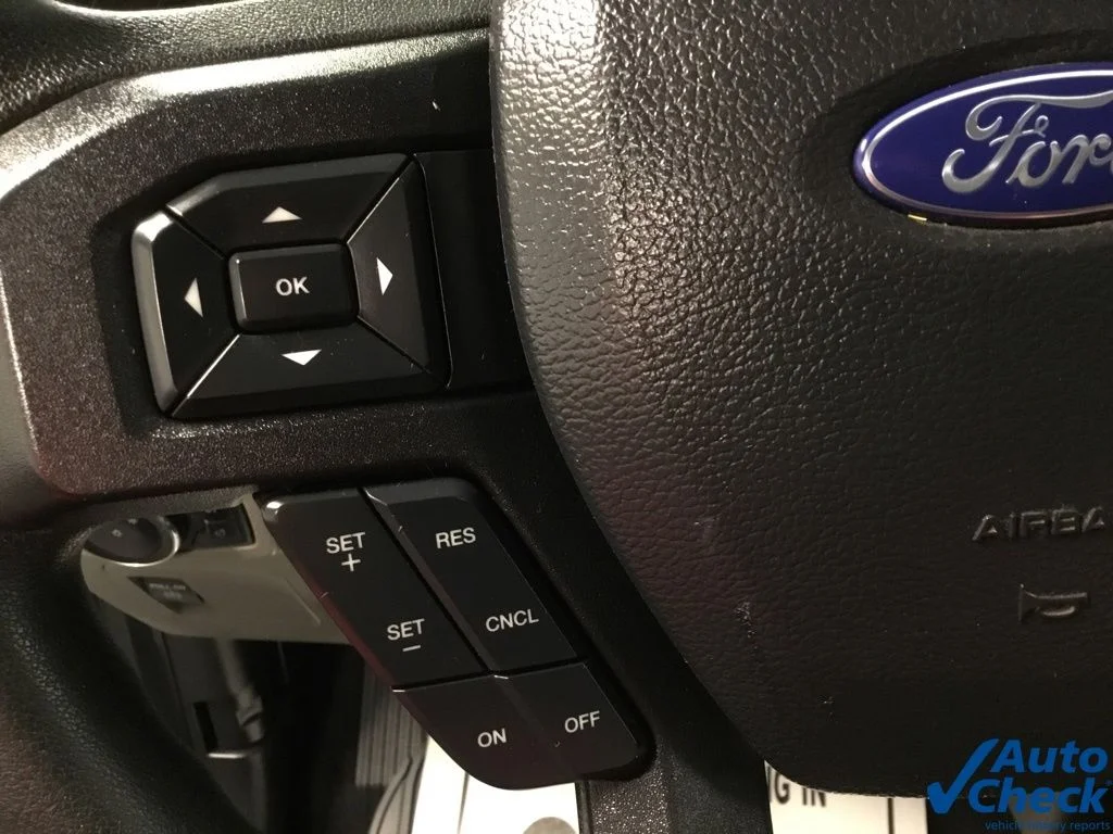 Used 2019 Blue Ford XLT image 37