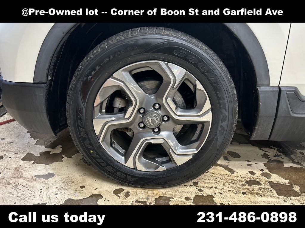 Used 2018  Honda EX image 10