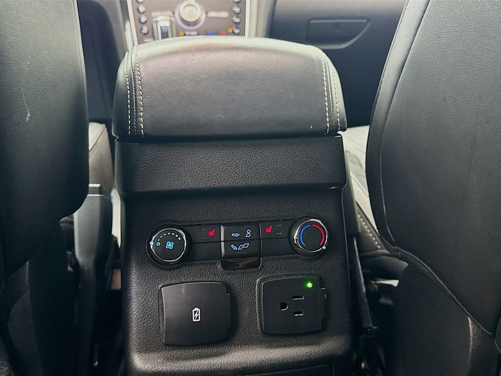 Used 2017 Shadow Black Ford Platinum image 32