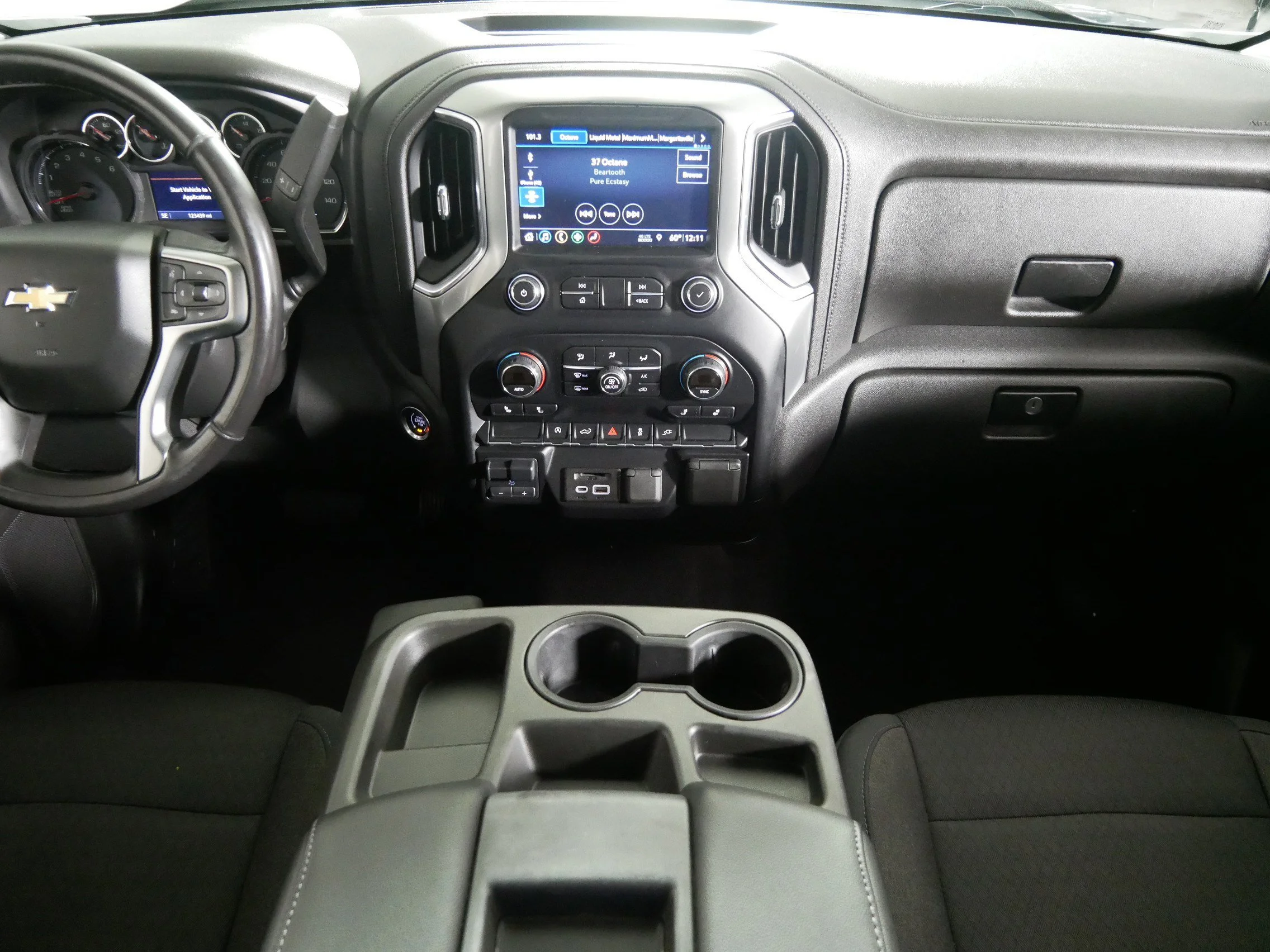 Used 2019 Shadow Gray Metallic Chevrolet LT image 10
