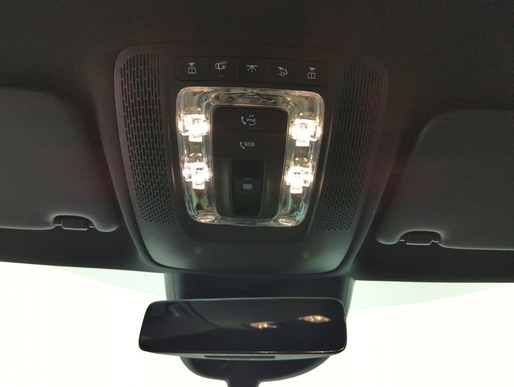 Used 2025  Mercedes-Benz CLA 250 image 27