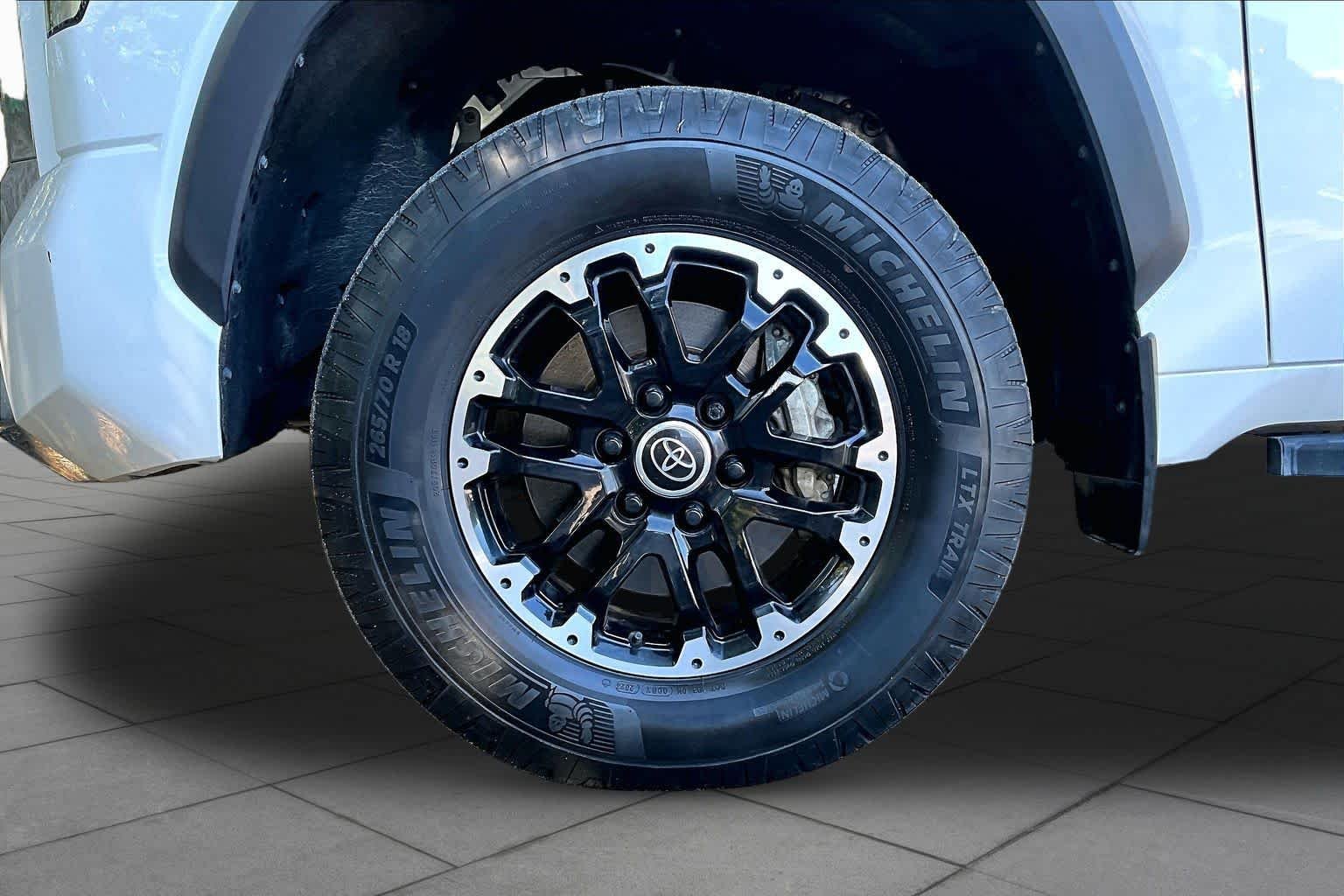 Used 2023 Ice Cap Toyota SR5 image 10