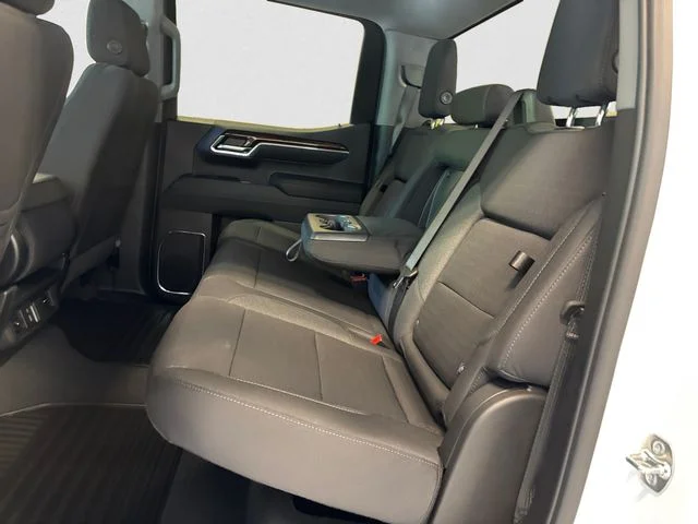 New 2026 White GMC Elevation image 14