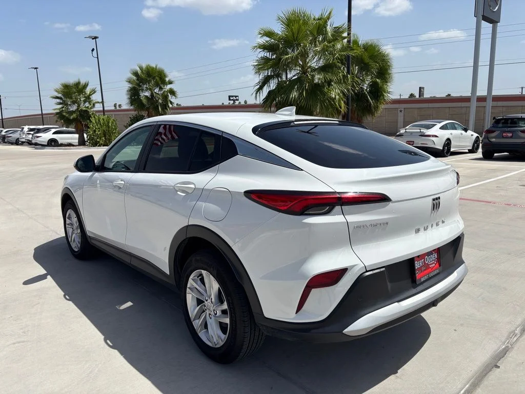 Used 2025 White Buick Preferred image 4