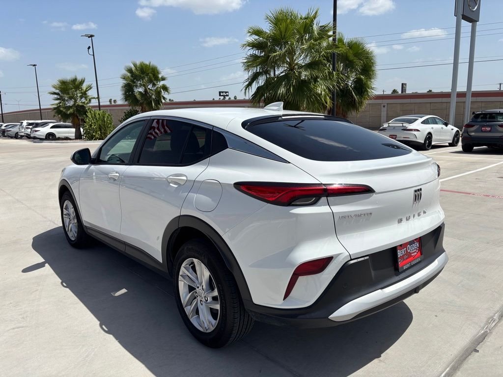 Used 2025 White Buick Preferred image 4