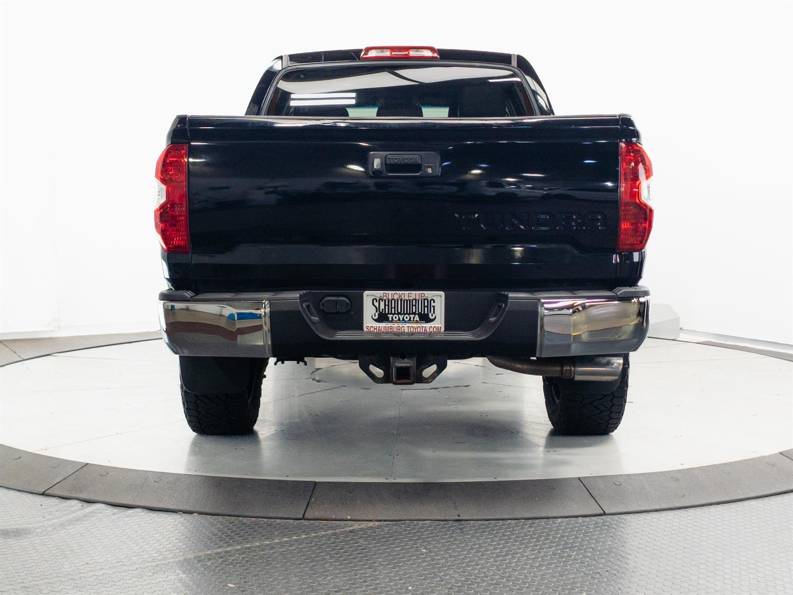 Used 2016 Black Toyota SR5 image 8
