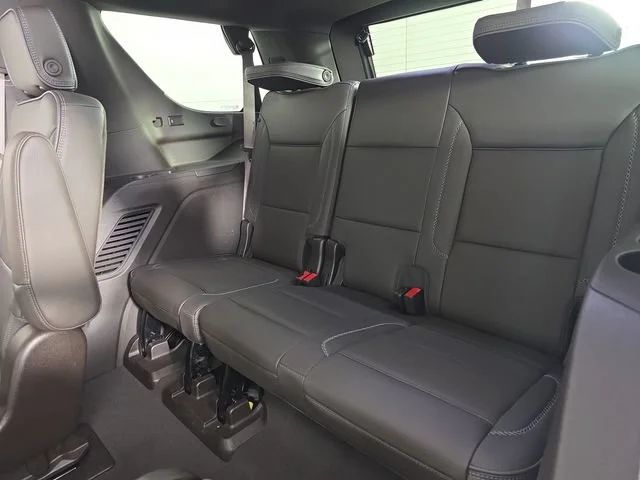 Certified Used 2022 White Frost Tricoat GMC Denali image 28