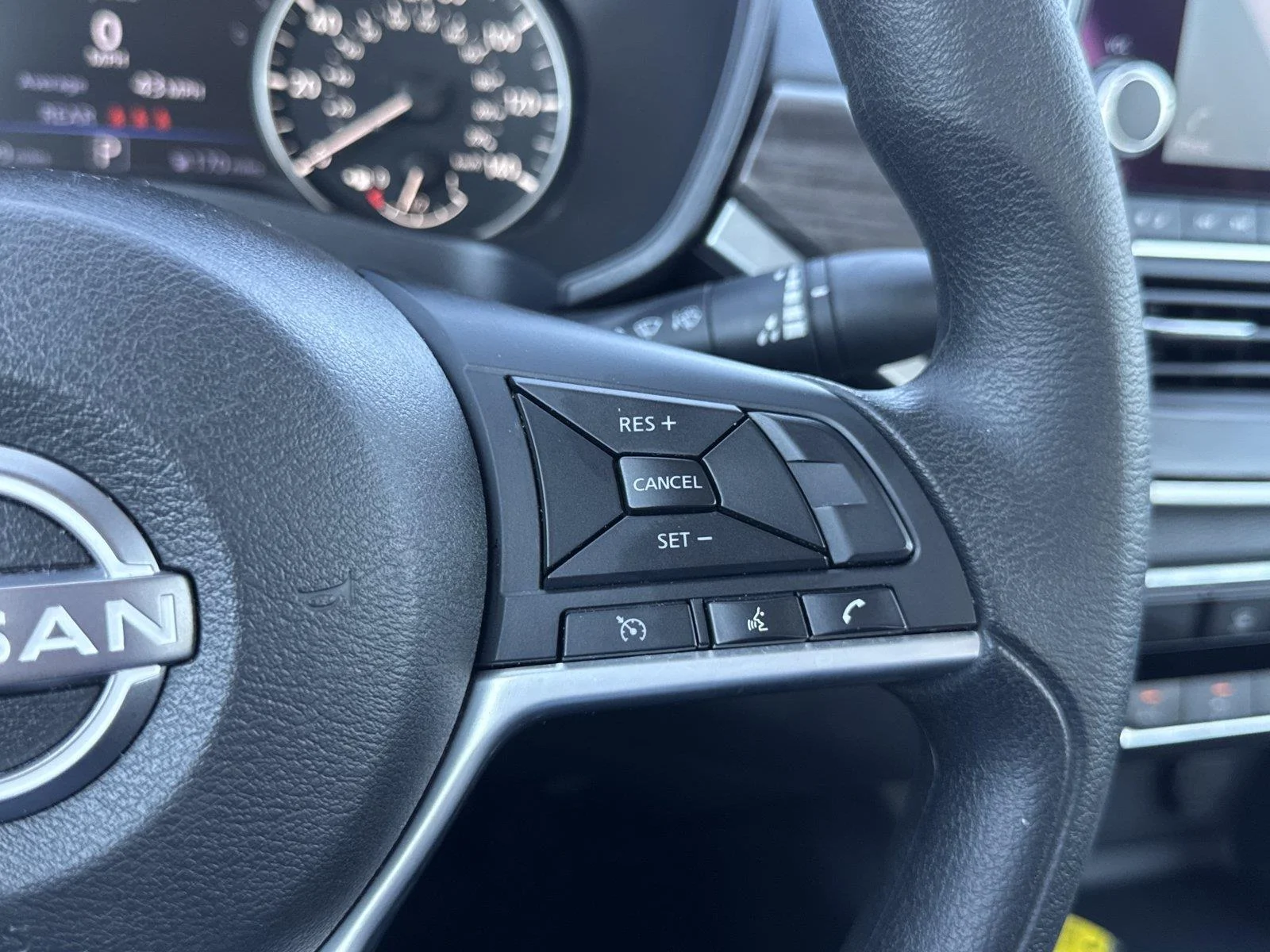 Used 2025 Super Black Nissan SV image 21