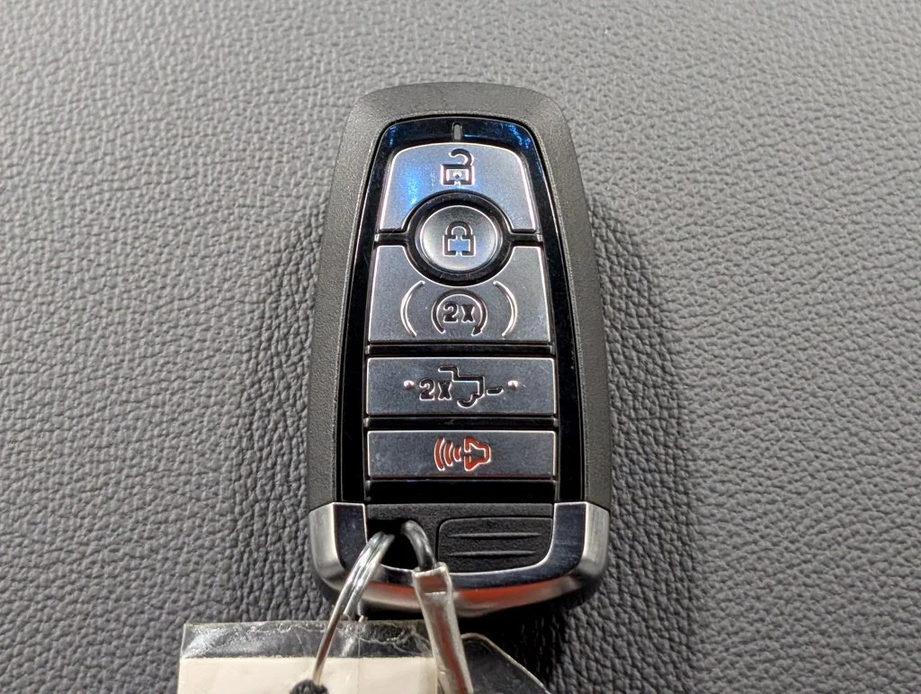 New 2026 Oxford White Ford Lariat® image 31