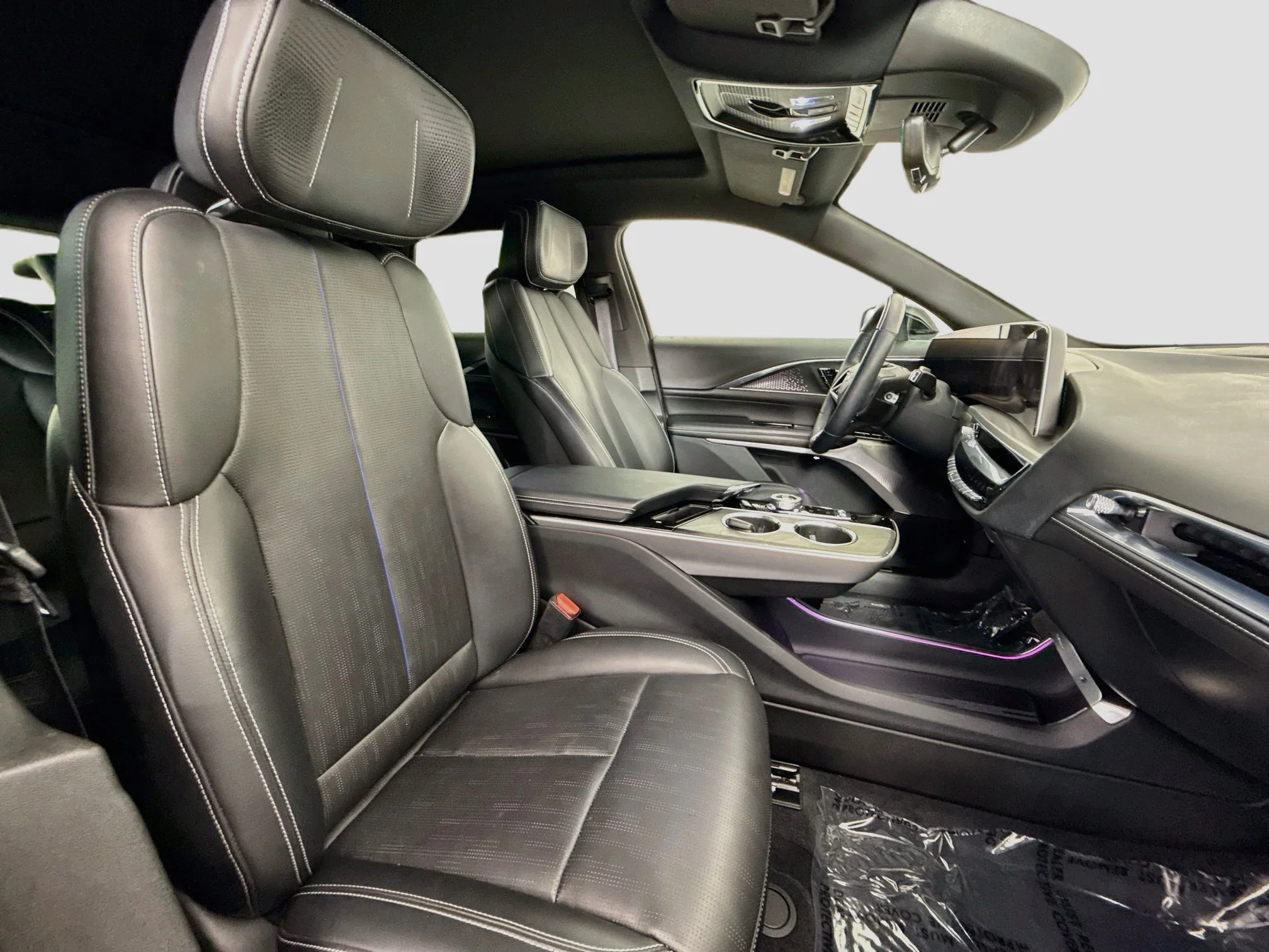 Used 2023 Stellar Black Metallic Cadillac Luxury image 30
