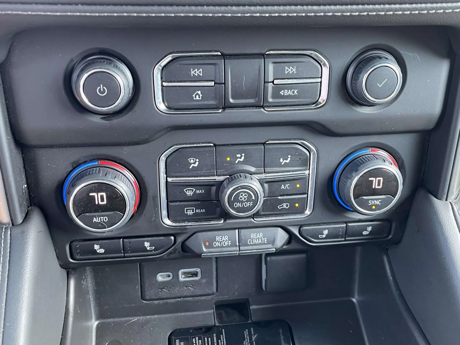 Used 2022 EMPIRE BEIGE METALLIC Chevrolet LT image 27
