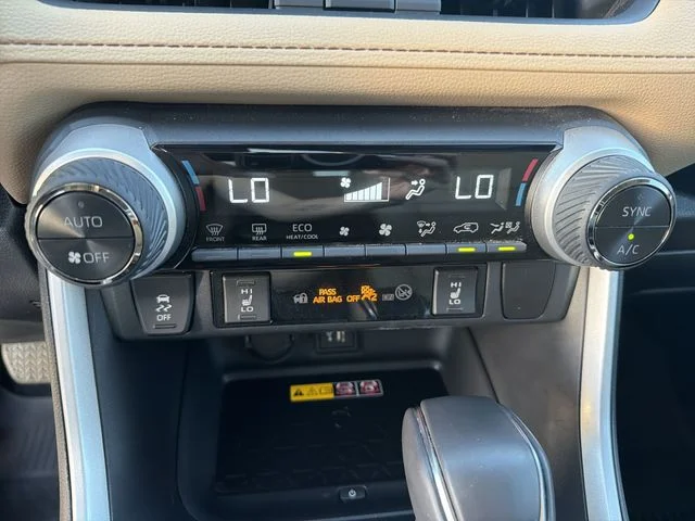 2024 Toyota RAV4 XLE Premium - Photo 22