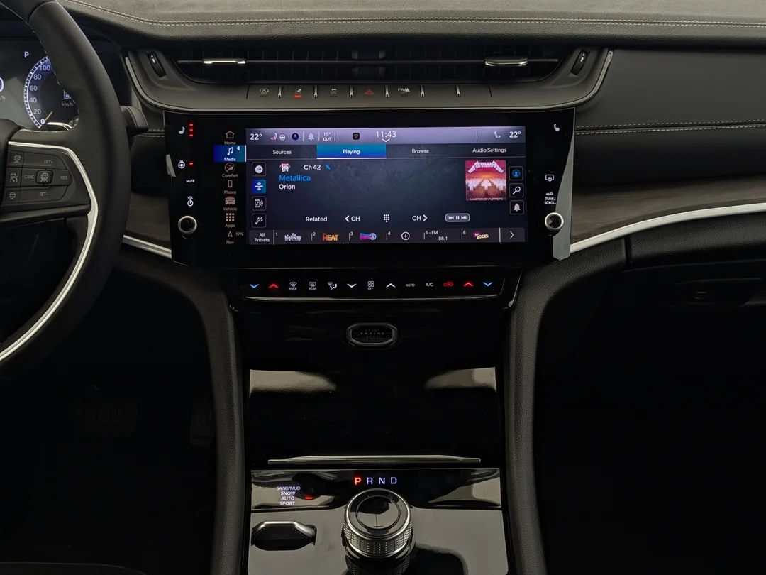New 2026 Black Jeep Altitude - - 4x4 - Altitude Appearance Pkg - Power Sunroof - 2.0L I4 Turbo & More! image 20