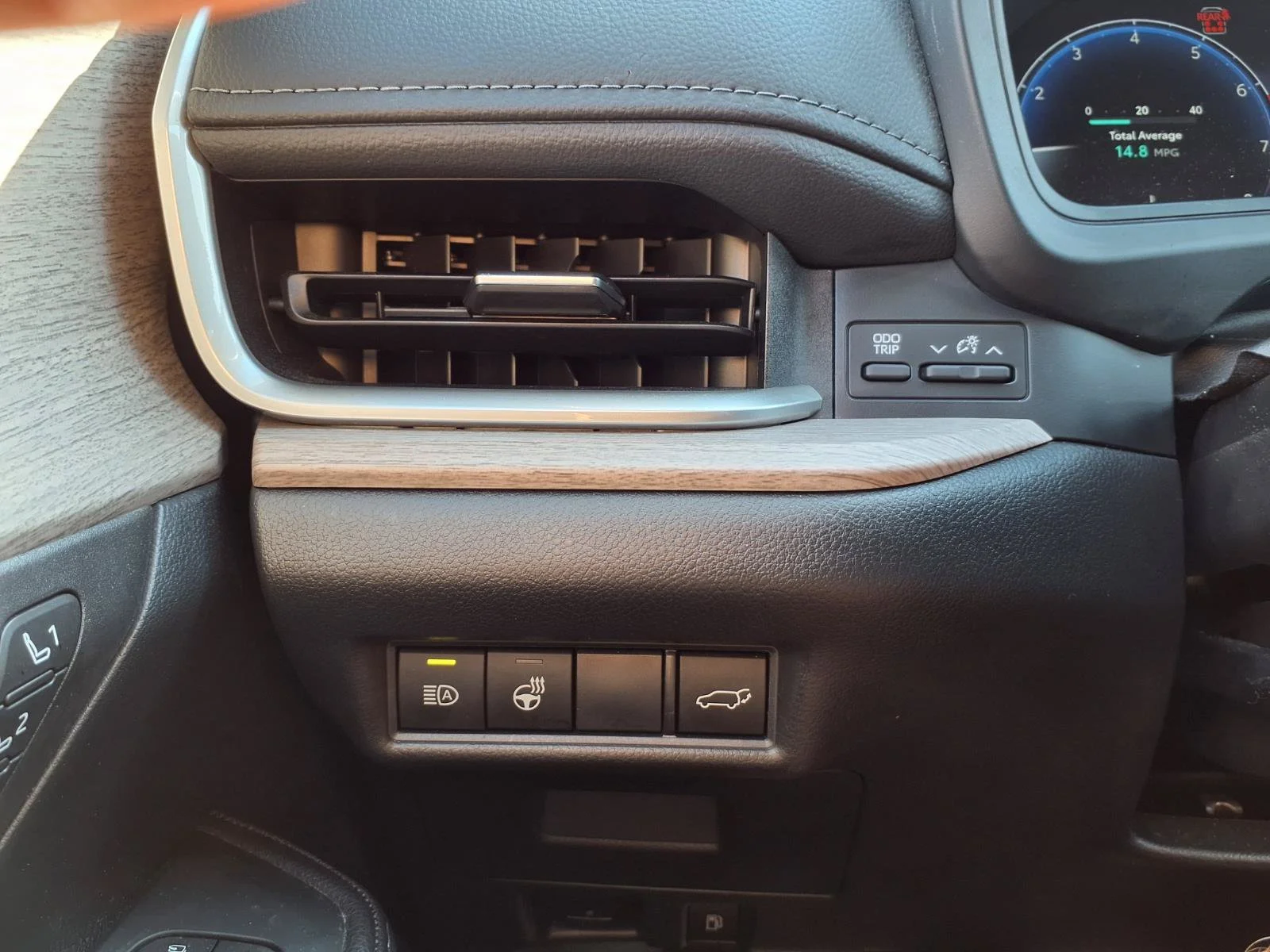 Certified Used 2024 Pearl Toyota Limited image 15