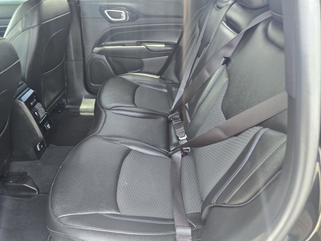 2025 Jeep Compass Latitude - Photo 11