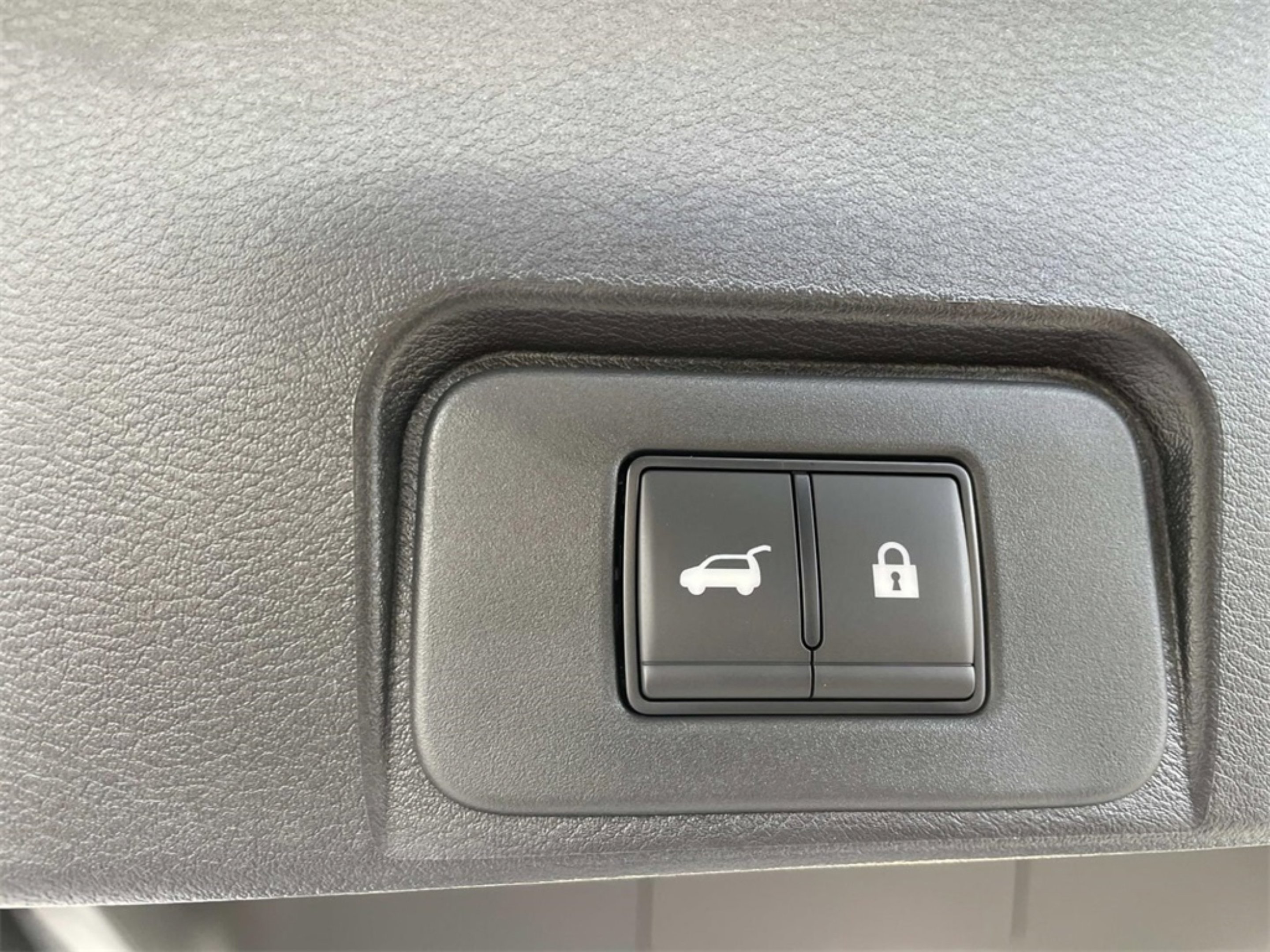 2026 Nissan Rogue SV - Photo 19