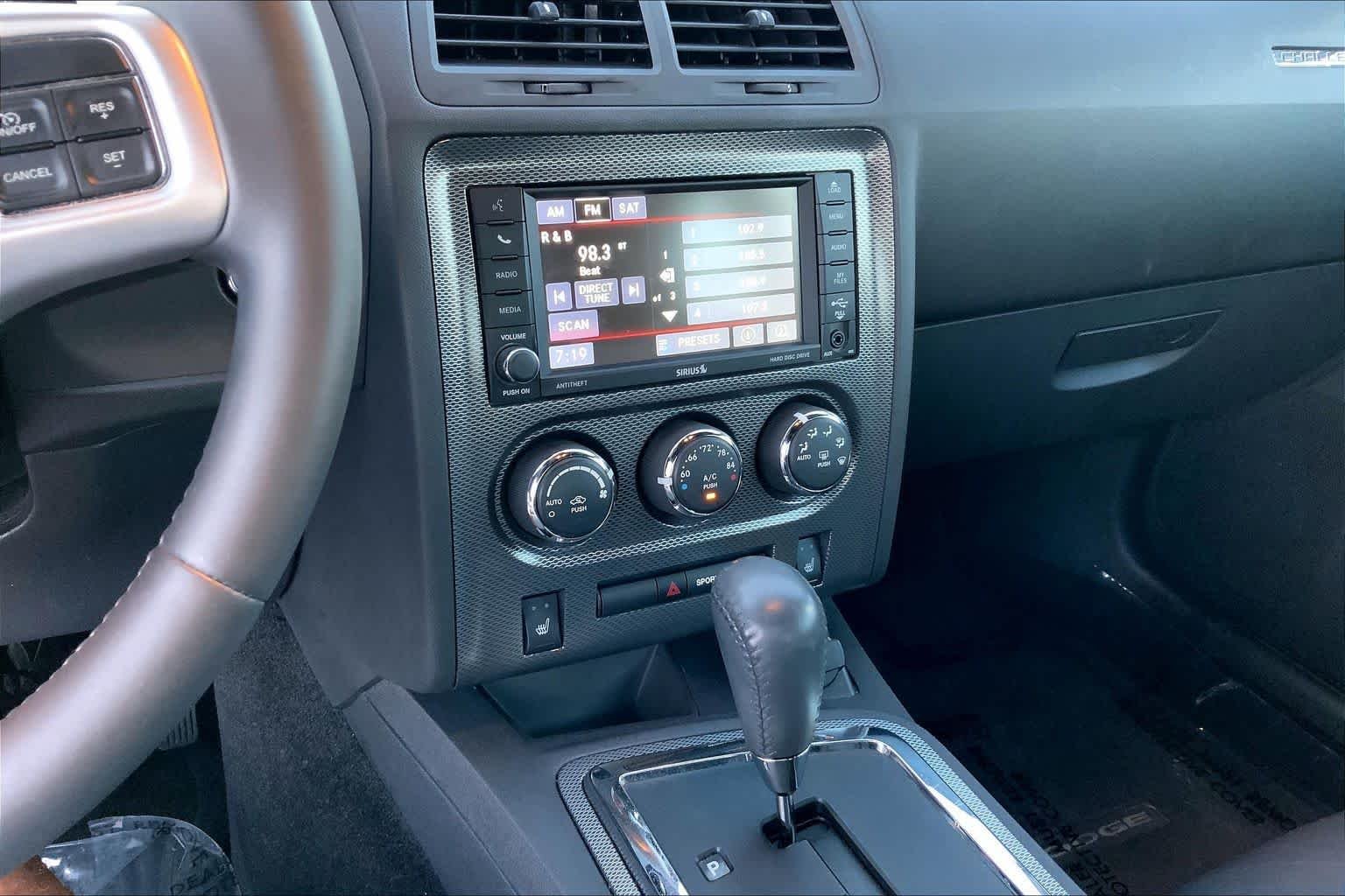 Used 2014 Header Orange Clearcoat Dodge R/T Plus image 6