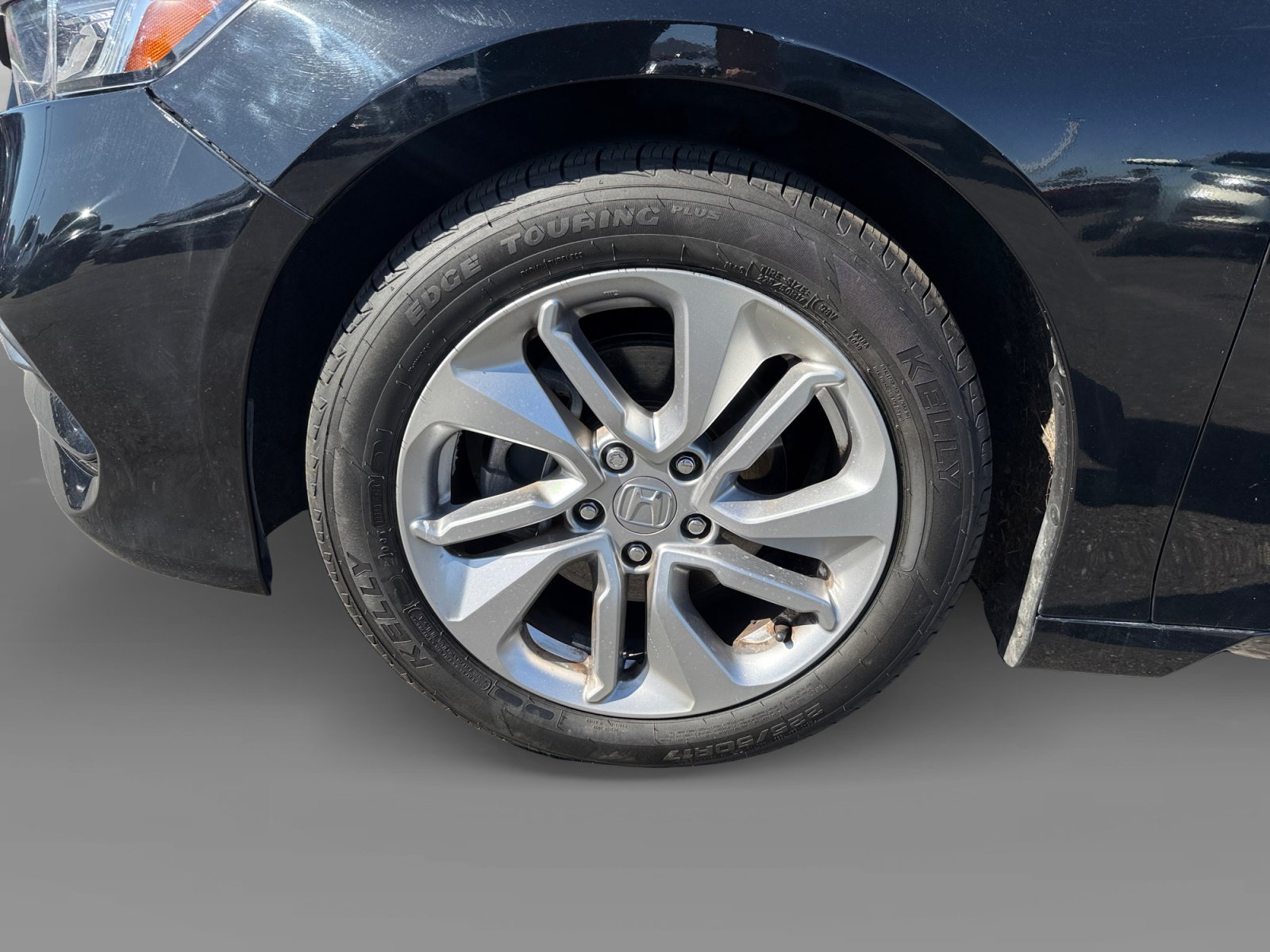 Used 2018 Black Honda LX 1.5T image 9