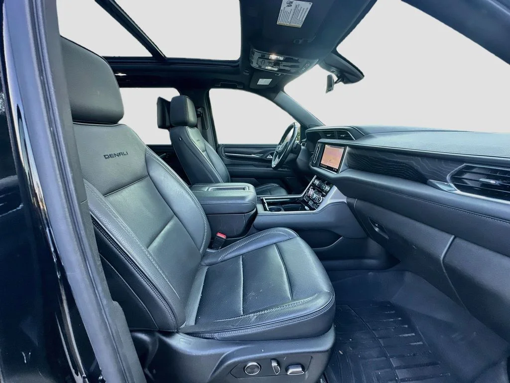 Used 2021 Black GMC Denali image 32