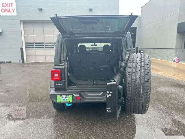 Used 2022 Black Jeep Unlimited Sahara 4xe image 25
