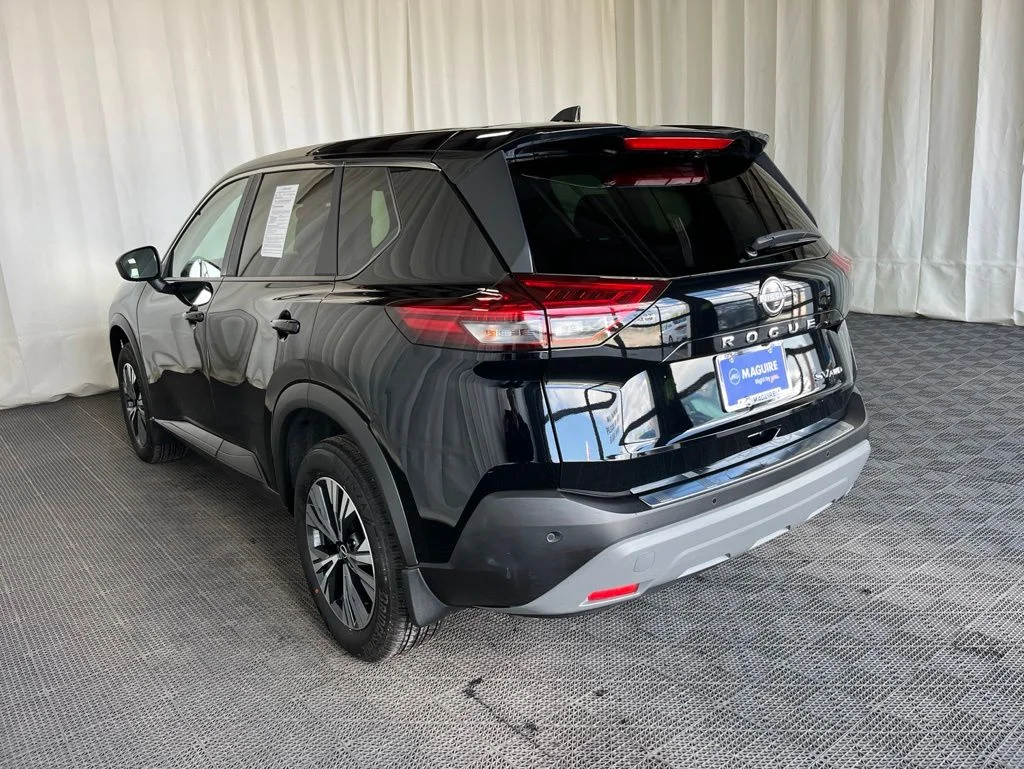 Used 2023 Black Nissan SV image 28